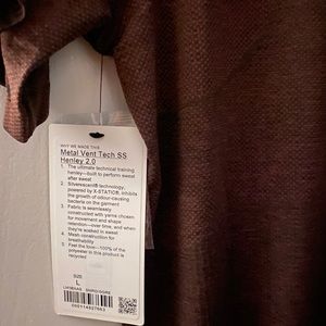 NWT MENS L LULULEMON METAL VENT TECH